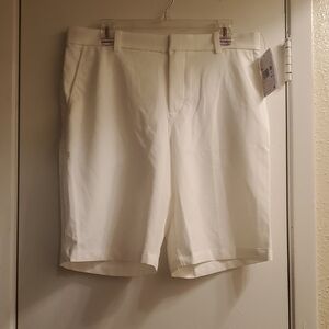 Nike White Flat Front Shorts Versatile Elegance